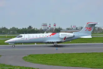 Learjet 75