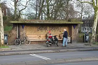 Een voormalig tramhokje aan het Ledig Erf.