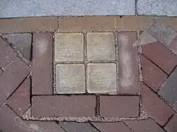 Stolpersteine voor de familie Loeb in Leiden, 8 april 2010