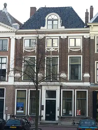 Huidige standplaats van de redactie van Mare, Rapenburg 38