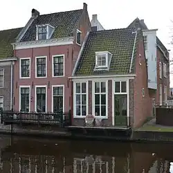 Watersteeg 1 en 3