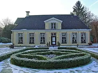 Het tegenwoordige Huis Lemferdinge (het vroegere schathuis van de havezate)