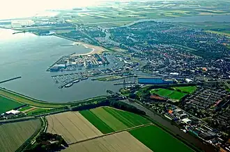 Luchtfoto van Lemmer in 2006