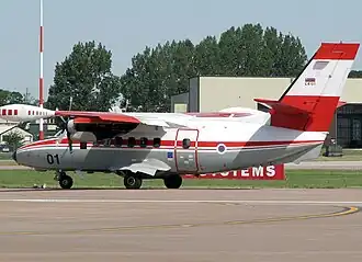 Let L-410UVP-E van de Sloveense luchtmacht