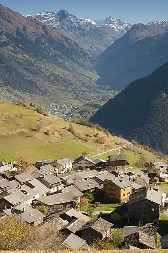 Val de Bagnes gezien vanaf Le Levron, een dorp in Vollèges