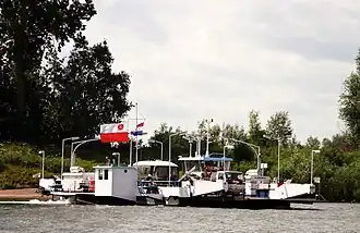 Het Lexkesveer, vanaf Randwijk op weg naar Wageningen