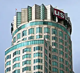 Bekroning met logo's