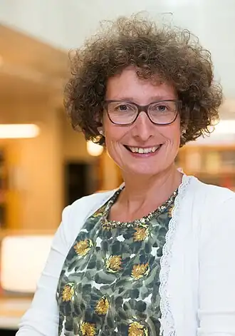 Lily Knibbeler, Algemeen Directeur  van de Koninklijke Bibliotheek, september 2015 - juni 2024