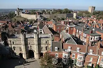 Zicht op Lincoln Castle vanuit oostelijke richting
