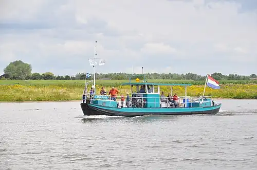 Liniepont - Veerdienst over de Lek tussen Werk aan het Spoel (km 242), Werk aan de Groeneweg (km 238) en Fort Everdingen (km 244)