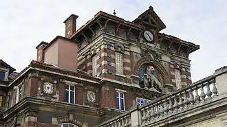 Leeuw in de voorgevel