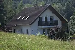 Huis in het dorp (2019)