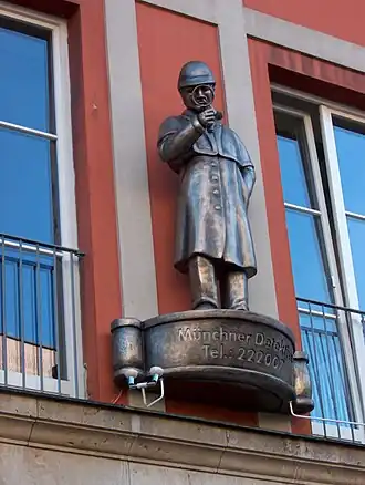 Münchner Detective.jpg