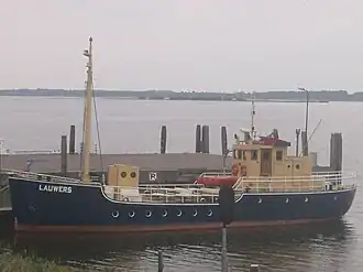 de MS lauwers aangelegd in de haven van Oostmahorn, 2005