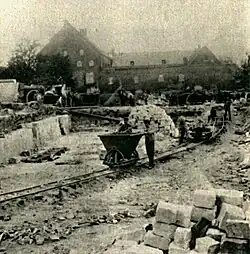 De sloop vrijwel voltooid, 1894