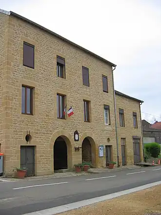 Voormalig gemeentehuis