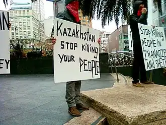 Demonstranten in San Francisco als reactie op het bloedbad