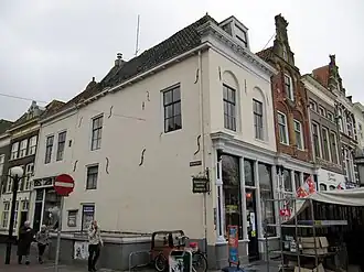 De Markt 1 hoek van de Boschstraat (rijksmonument)