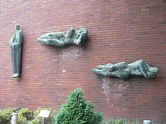 Beeldengroep Paracelsus-Klinik (1955/6), Karl Hartung (de genezer, de herstellende, de zieke)