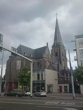 Sint Martinuskerk gezien vanaf de Ir. J.P. van Muijlwijkstraat