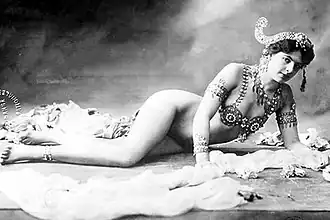 Studiofoto van Mata Hari