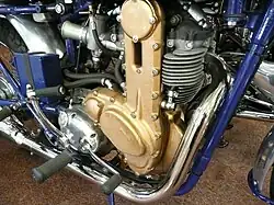 De Matchless G50-motor was feitelijk een grotere versie van de 350cc-AJS 7R en niet eerder gebruikt in een zijspan