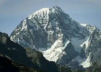De Picco Luigi Amedeo rechts van de Mont Blanc en links van de Mont Blanc de Courmayeur