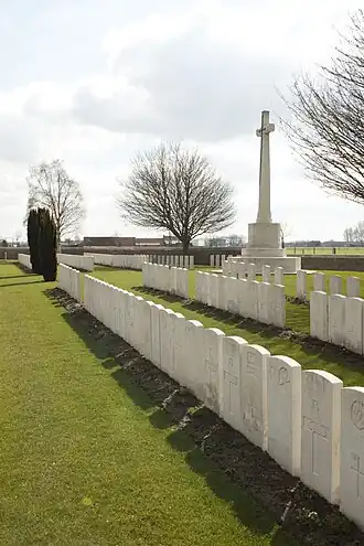 Graven en Cross of Sacrifice