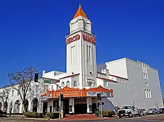 Het Merced Theatre in de stad