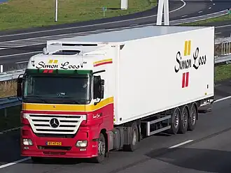 Trekker met trailer op de A4 (2014)