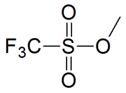 Structuurformule van methyltrifluormethaansulfonaat