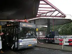 Het busstation in voorlopige renovatie.