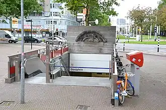 Een van de ingangen op het Oostplein.