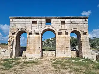 Ereboog van Mettius Modestus na de restauratie van 2020