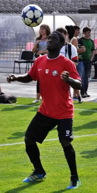 Babatunde in 2011 als speler van Kryvbas Kryvy Rih