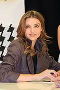 Miranda Kerr tijdens een signeersessie in Perth