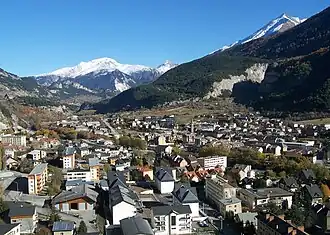 Uitzicht op de Alpenstad Modane.