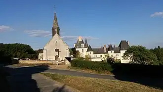 Kerk Saint-Pierre en kasteel van Moléans