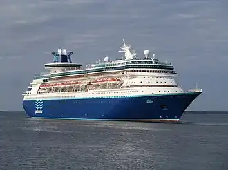 De Monarch vertrekkend uit Tallinn