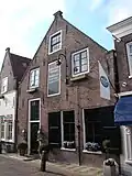 Huis met puntgevel