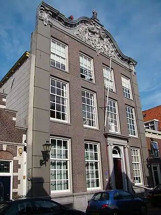 Het voormalige raadhuis