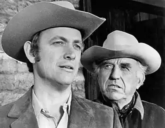 Markham (links) naast Ed Begley (1969)