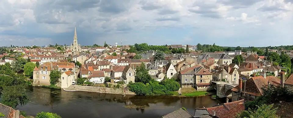 Gezicht op Montmorillon