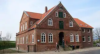 Weddewarden, historische herberg Morgenstern, op de plaats van een voormalige middeleeuwse dwangburcht, tegen Friese aanvallers, met de naam Morgenstern