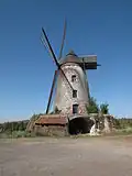 Windmolen steen, genaamd "Hondzochtmolen" te Saintes