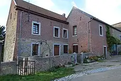 Watermolen van Fallais - straatkant