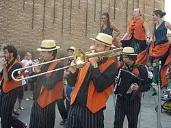 Muzikanten in het dorp