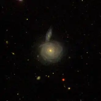 NGC 3517-2 (boven)