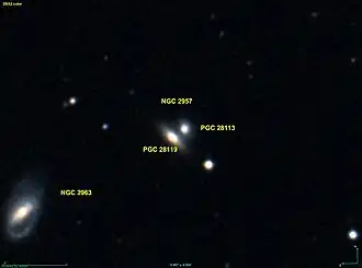 NGC 2957A (rechts)