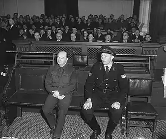 Schreieder (links) bij zijn beroepsprocedure in 1949